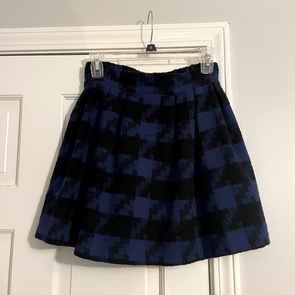 Blue/Black Houndstooth Winter Skirt